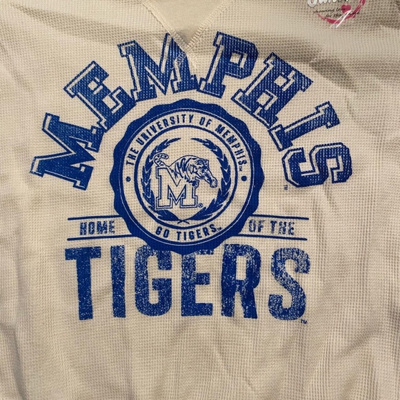 University of Memphis girls long sleeve - Picture 2 of 4